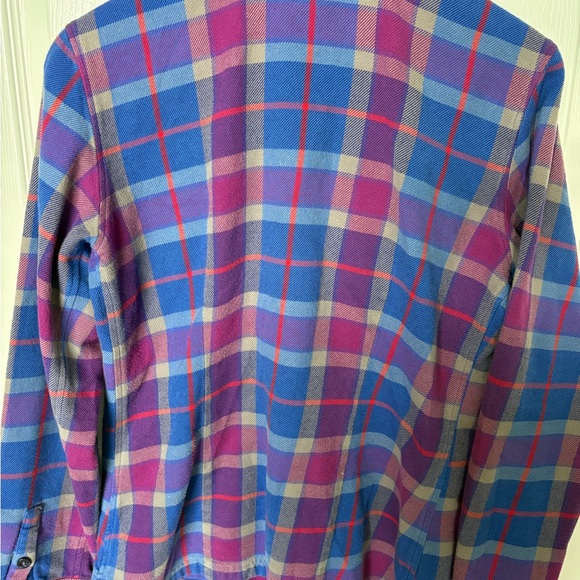Patagonia Fjord Women’s Flannel - Picture 2 of 4